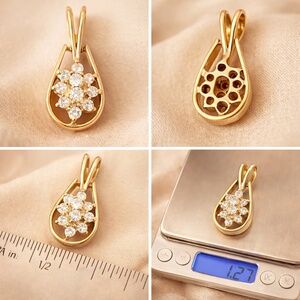 Vintage Solid Gold Diamond Teardrop Pendant • Tiffany Style Cluster